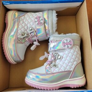 Holographic Pink Winter Boots Size 8T Totes Kids